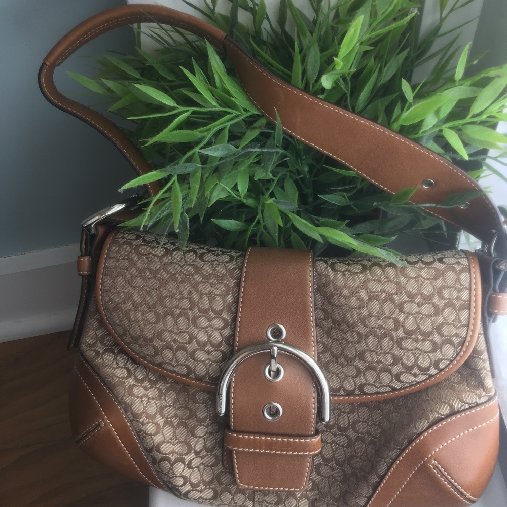 Coach Classic Handbag Small - Brown